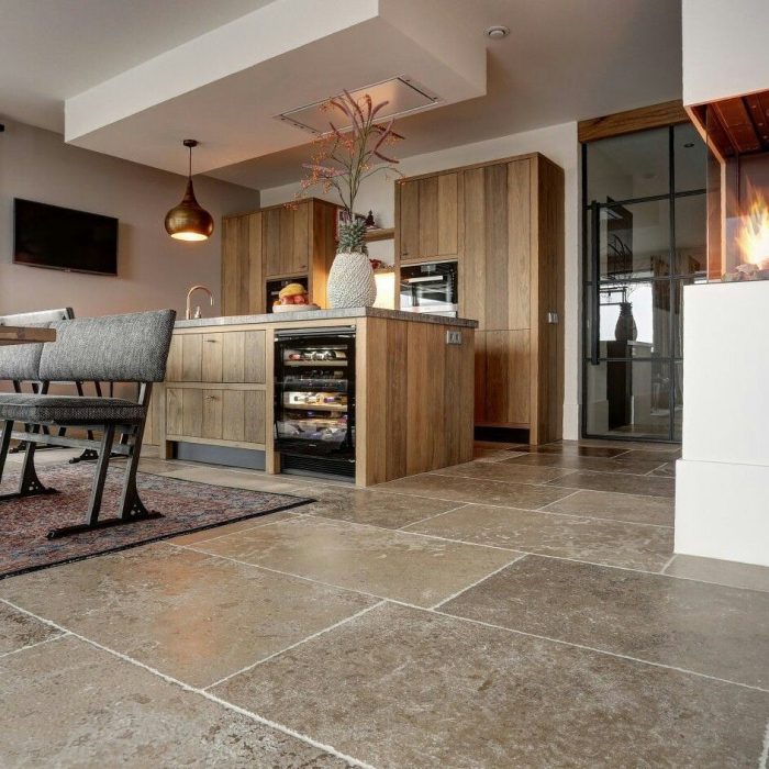 Noce Travertine Tumbled Internal