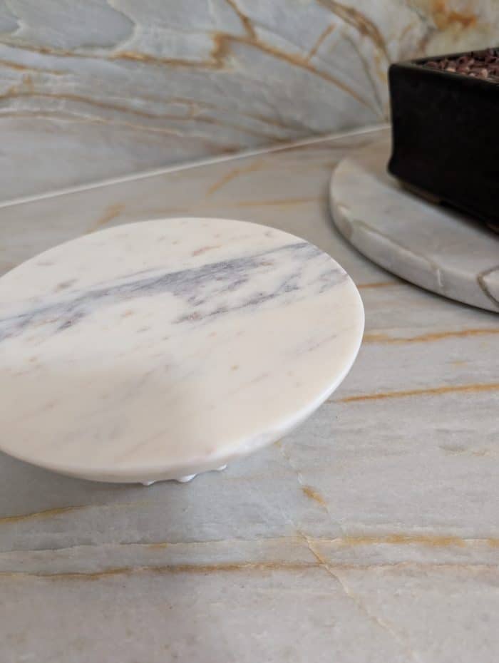 *Imperfect Encote Arctic White Marble Candle Plate - Image 5