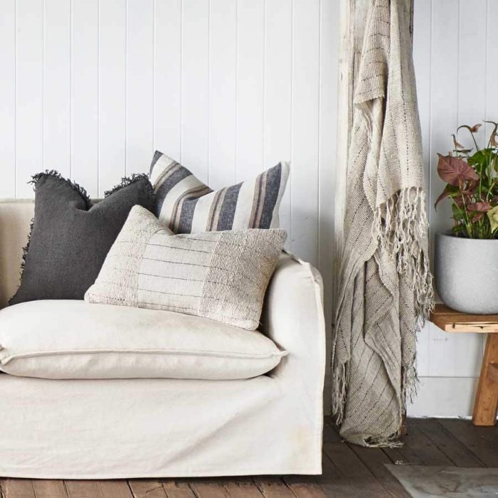 Mayla Oversized Linen/Cotton Throw - Natural/Black