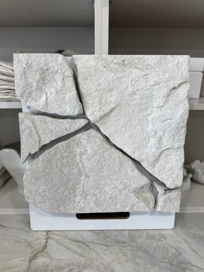 Ashen Limestone Loose Random Wall cladding is characterised by it's subtle dove grey colour with warm white variations.