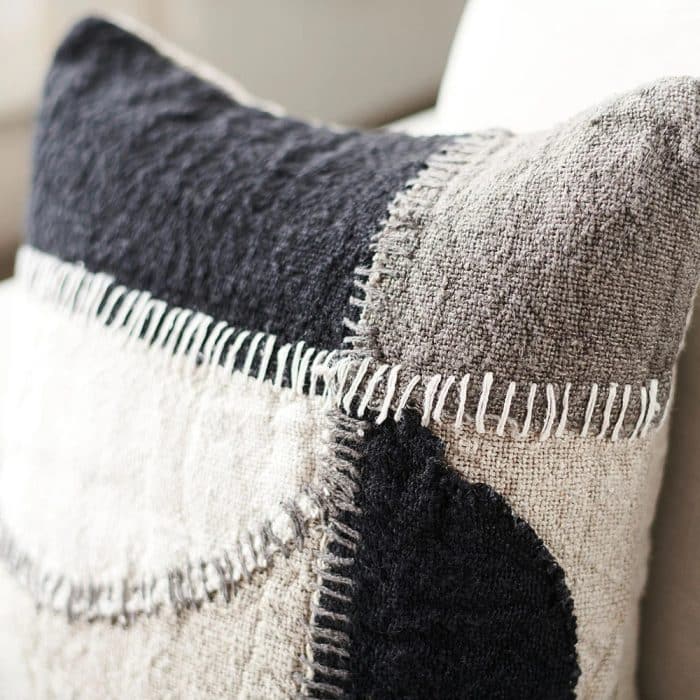 Perfecto Handwoven Linen Cushion - Image 2