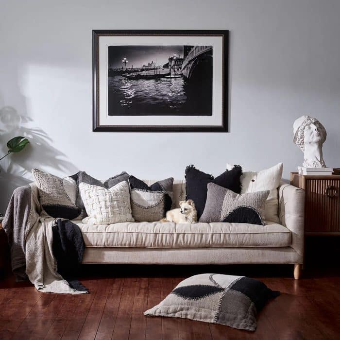 Perfecto Handwoven Linen Cushion - Image 6