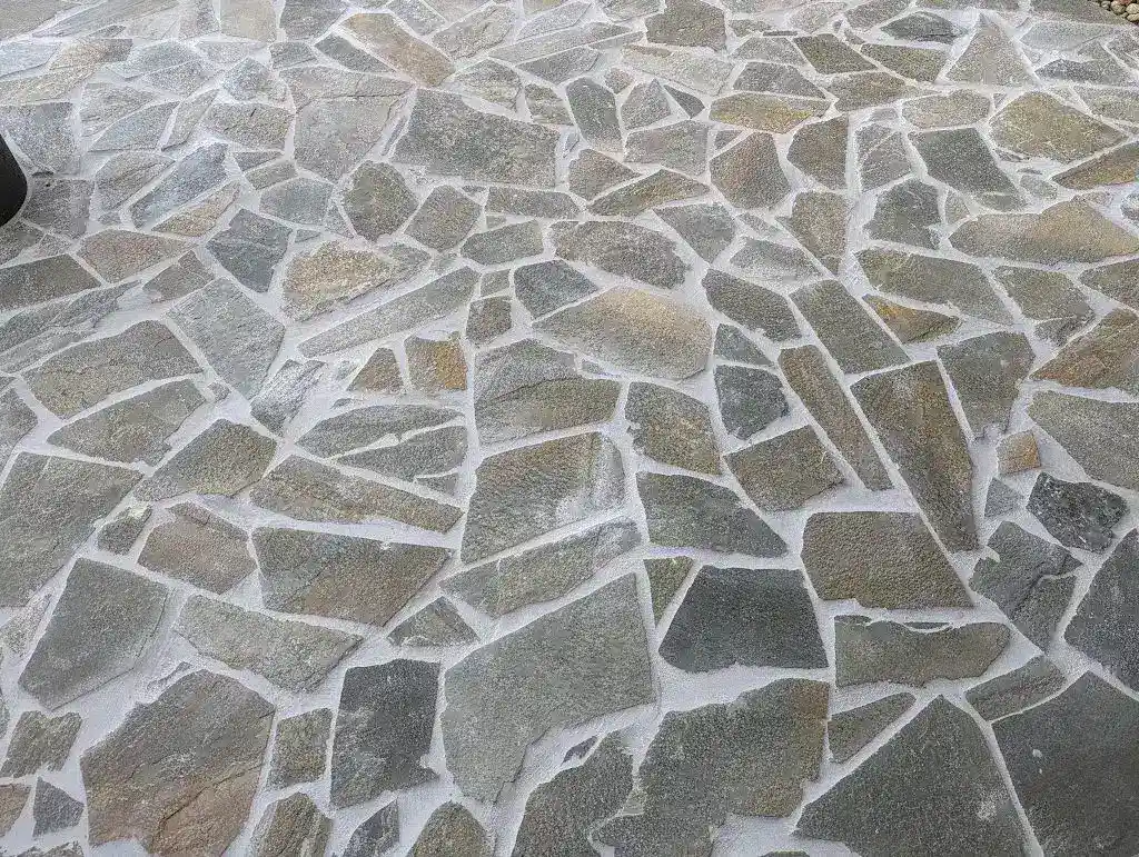 Onara Quartz Crazy Paving by Stone Design & Co