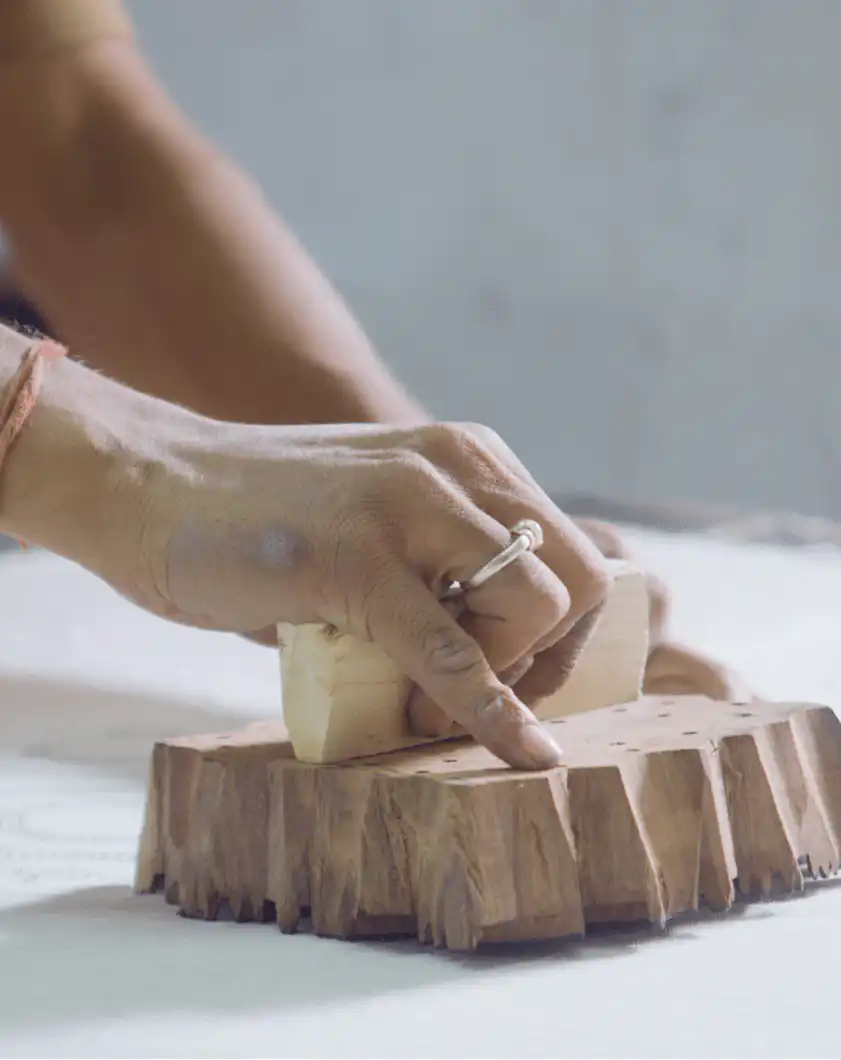 Zardosi Linen Cushion - Shell - Image 3